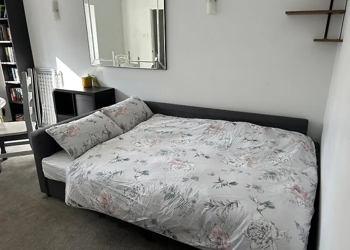 City Retreat 3 Bed House With King, Double And Single