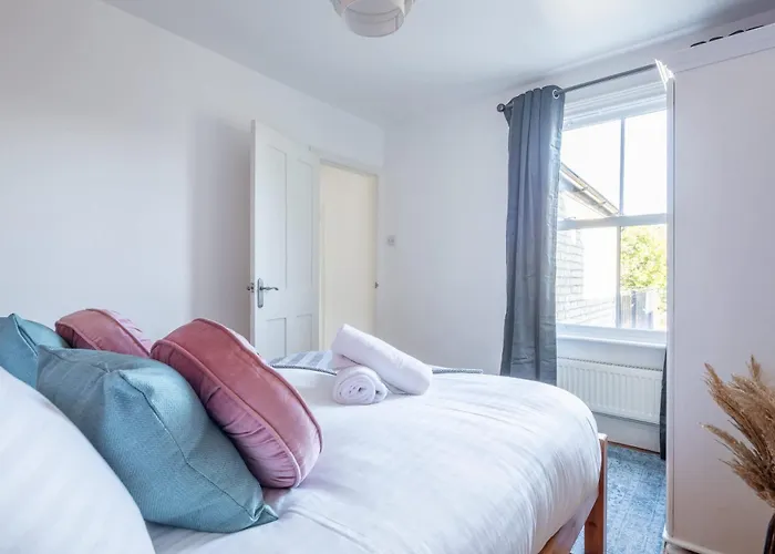 Stylish 3-Bed Home In The Heart Of Cambridge