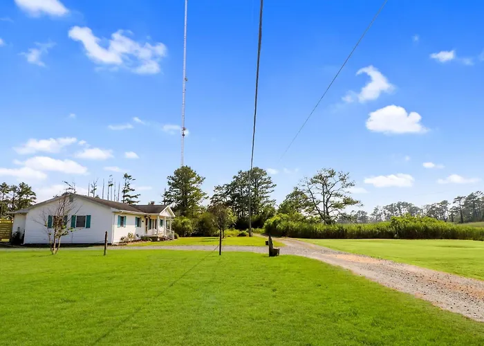 Mermaid Crossing - Pet Friendly, Waterfront With Dock!