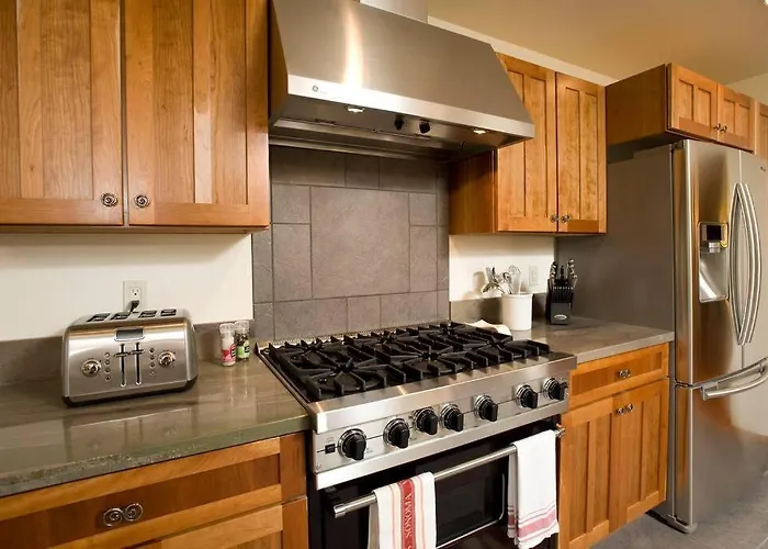 Woodinville'S Hollywood Hill Guest House