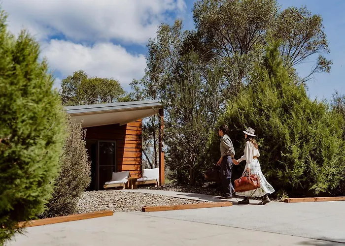 Hamilton House - Snowy Mountain Luxury Villas