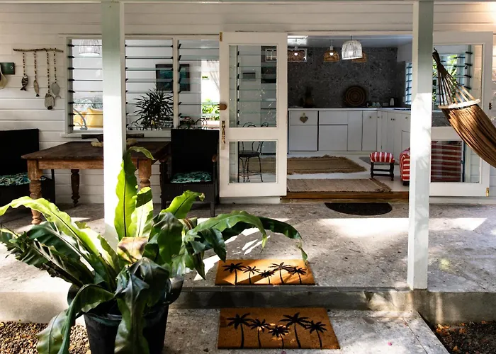 Namawa Honeymoon Cottage