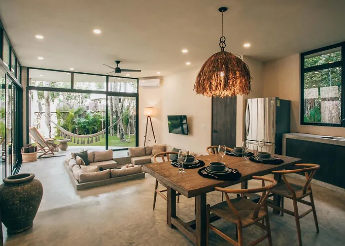 Luxury Jungle Villa-Pvt Pool -100Mbs- Concierge 8A