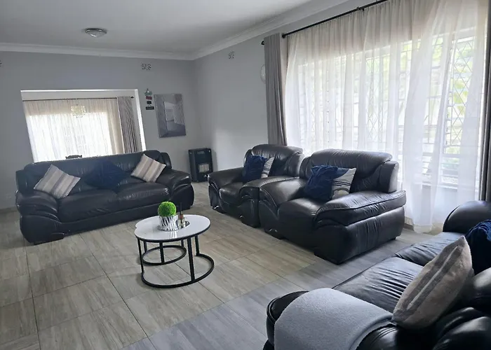 Casamaya Avondale- Charming 3 Bedroom House