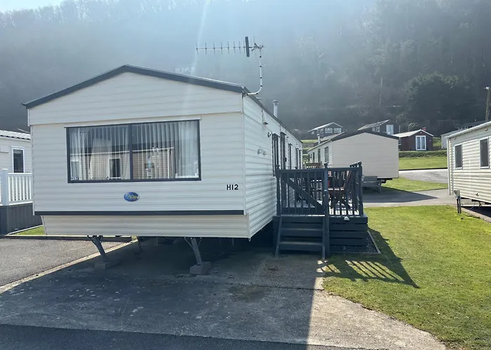 Ocean Breeze Hideaway 2 Bed Pet Friendly Static Caravan In Clarach Bay