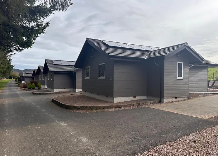 Woodburn Lodges