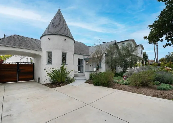 Spacious 4Br House With Large Yard And Parking Beverly Hills Adj