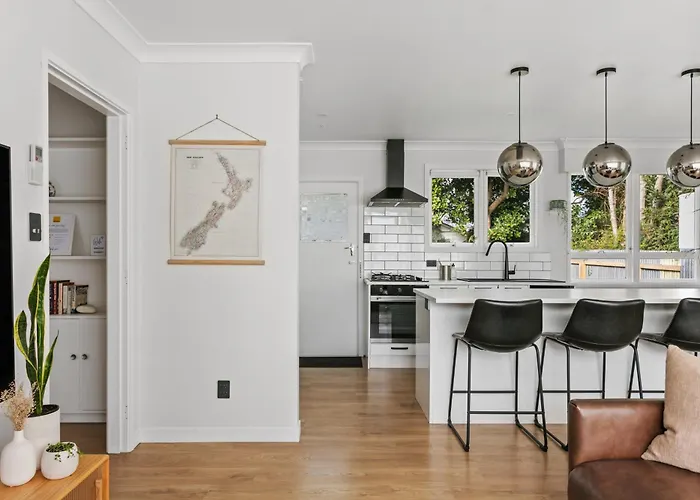 Garden Oasis - 5Min Walk To Cbd