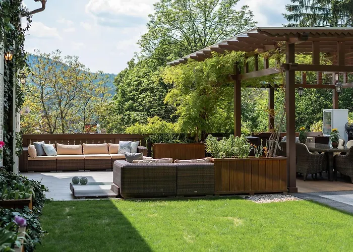 Uhu Villa 750 m2 - Budapest