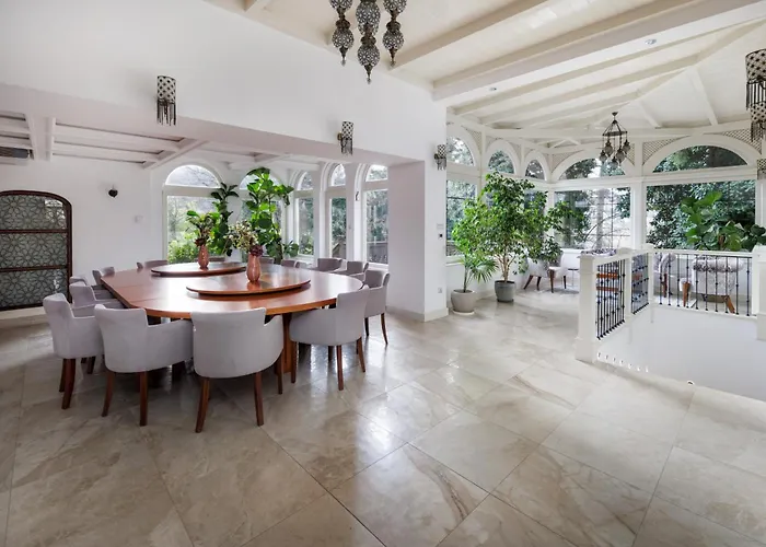 Uhu Villa 750 M2 - Budapest