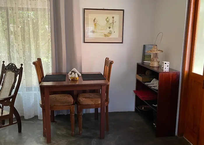 Laza Villa