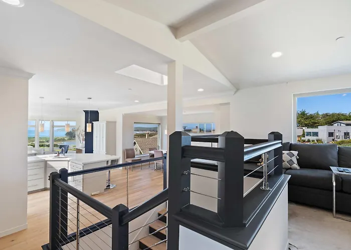 Breathtaking Views Of The Pacific Ocean Rooftop Balcony Gourmet Kitchen And Hot Tub Overlooking Golf Course