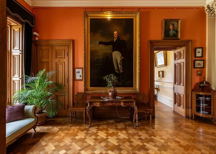 Errol Park - Stately Home & Views Sleeps 40