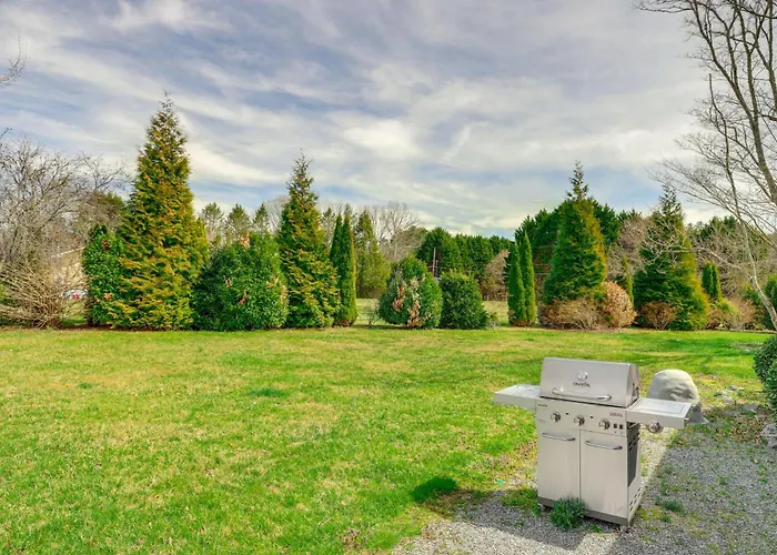 River Access & Gorgeous Views: Pisgah Forest Home!