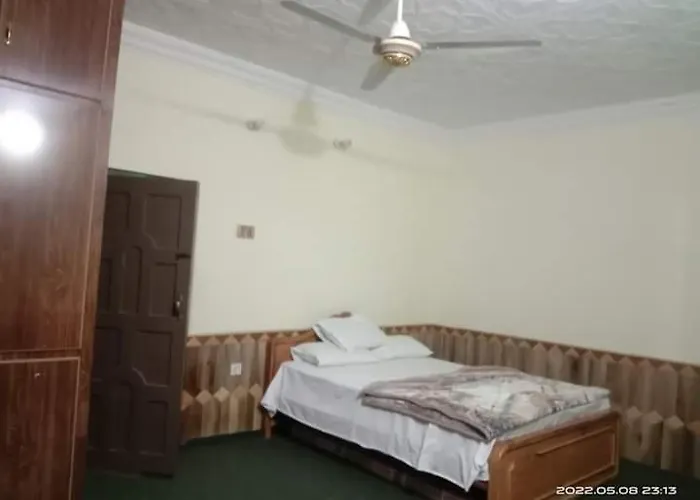 Green Leaf Guest House