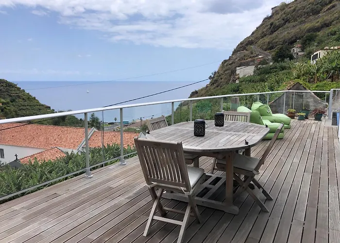 Tabua Lodge