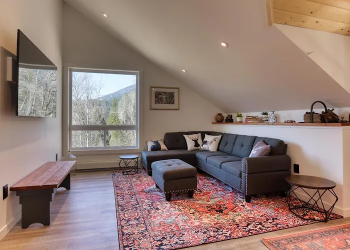 "Newly Built Home" On 5 Acres By The Beach