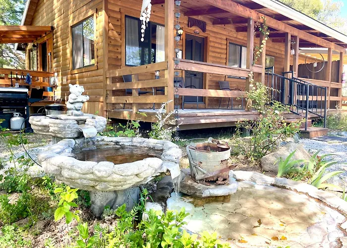 Sierra Mountain Lodge - Vacation Rentals - Yosemite