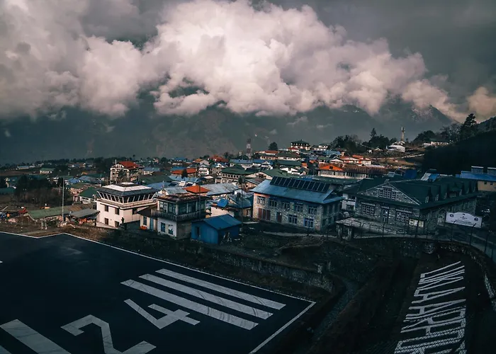 Mountain Lodges Of Nepal - Lukla