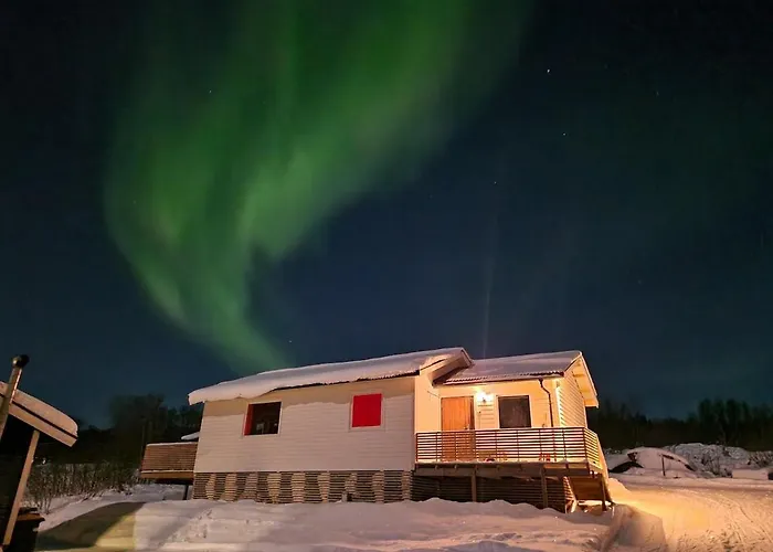 Arctic Cabin - Mellomgaard On Southern Kvaloya #Sauna & Bbq Hut On Site!