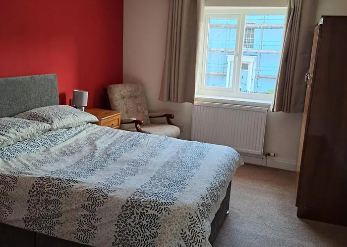 94 Main Street - Pembroke Holiday Home