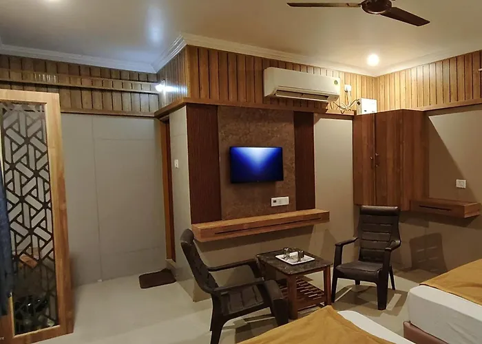 Hotel Govindh Heights