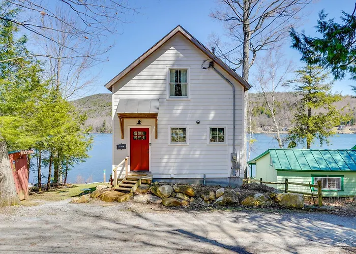 Paddle, Swim & Hike: Family Lake House In Vermont