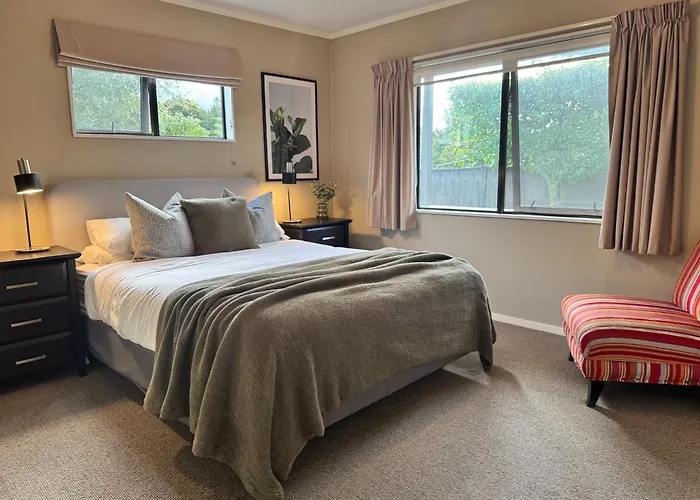River Stone Retreat