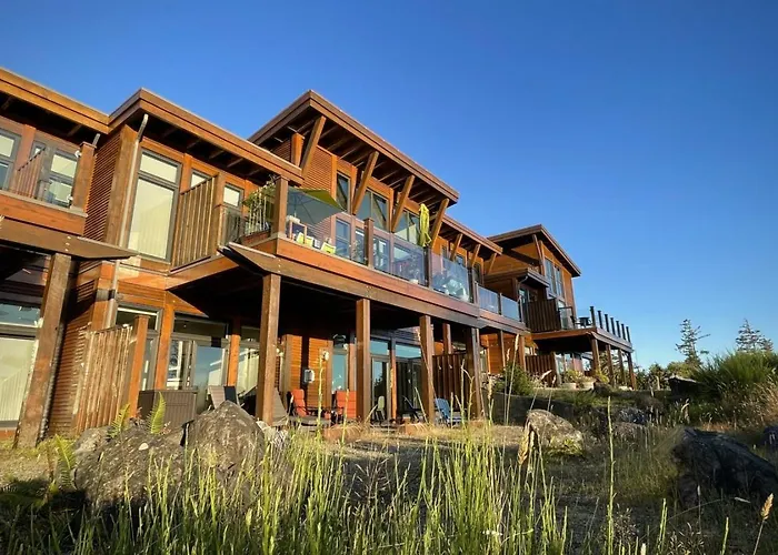 Big Beach Escape - Oceanview•Walk To Trail•Fireplace