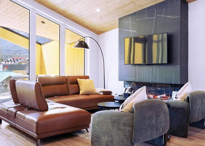 Luxury 4 Bedroom Retreat With Hot Tub And Epic Mountain View