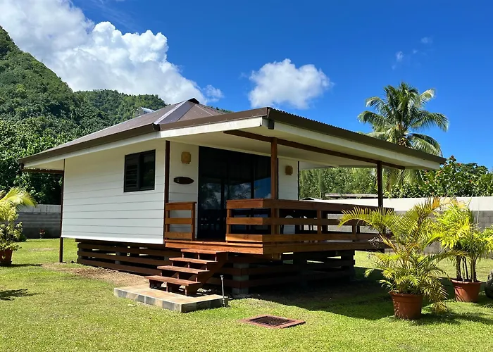 Teahupo'O Wave Lodge