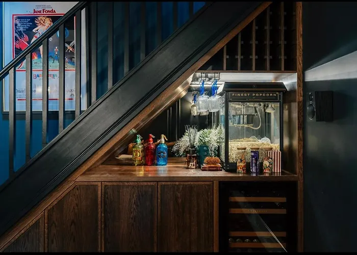 The Players Lounge Villa London