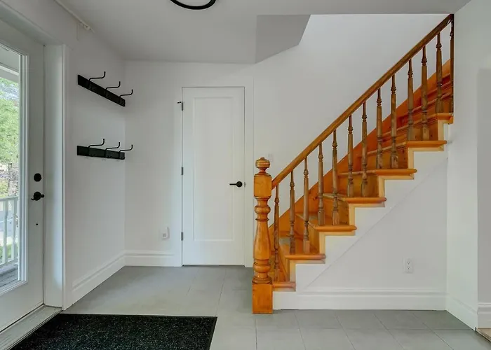 891 Shefford 4-Bedroom House