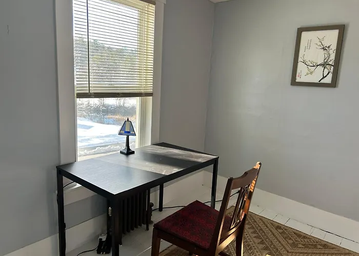 Main Street Retreat In Sunapee