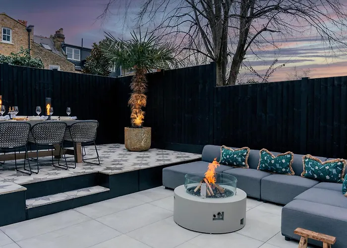 The Players Lounge Villa London