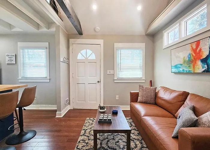 Private Atlanta Tiny House With Mini Golf