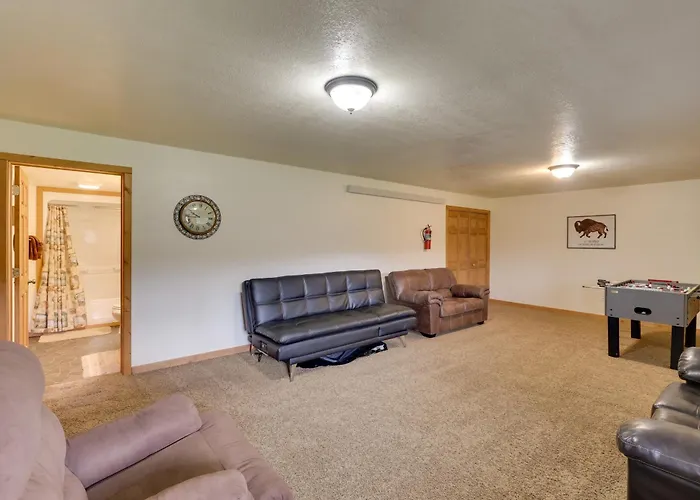 Mickelson Trail Access! Black Hills Group Lodge