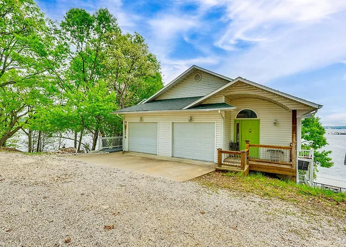 Water Sports On-Site! Lake Of The Ozarks Townhome