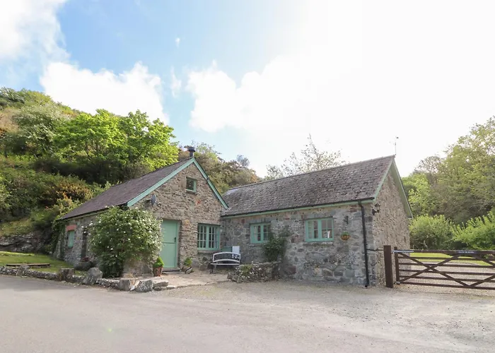 Glyn Yr Efail