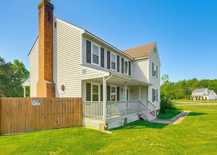 Richmond Area Home W/ Game Room & Patio!