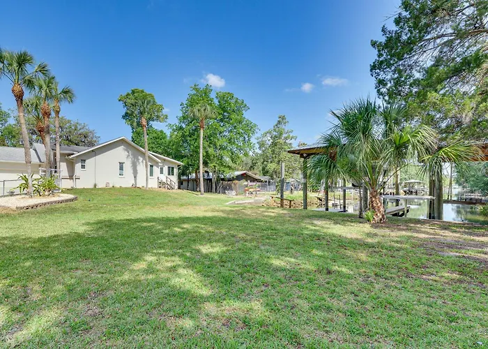 Canal-Front Retreat In Crystal River!