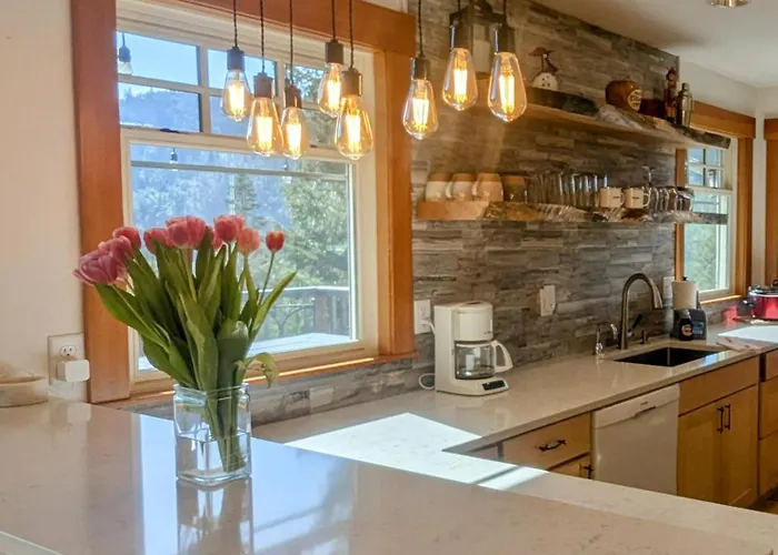 Leavenworth Private Mountain Vista Retreat