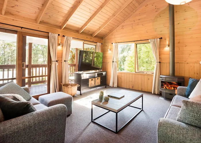 Cosy Romantic Lodge, Perfect Couples Getaway