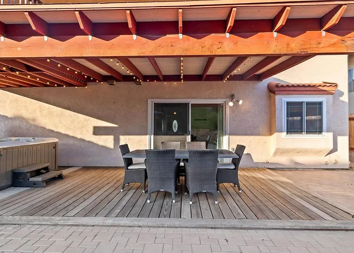 Spacious 4Br Oasis With Pool Table And Spa