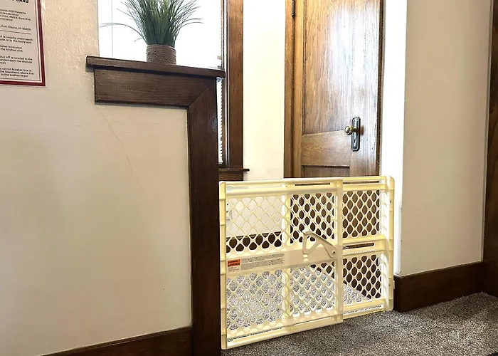 King Bed, 2 Full Baths, Easy Driveway Parking, 2Mi To Downtown & Coliseum