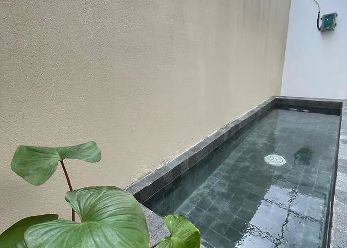 Hi-Bear Nation Villa Near Lembang Zoo