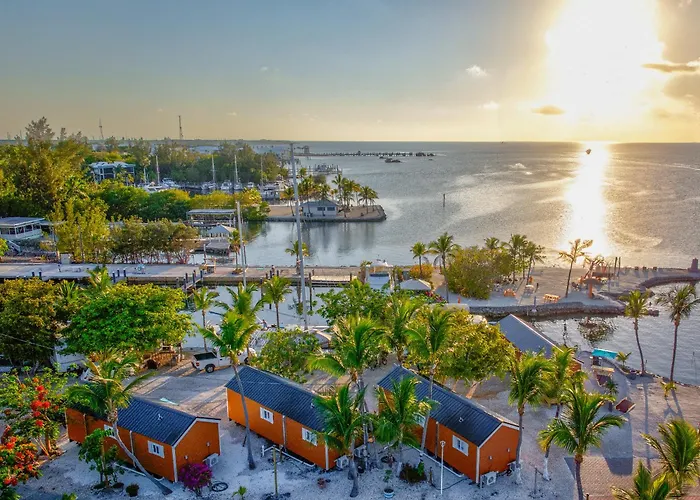 Aqua Lodges At 47Th Street