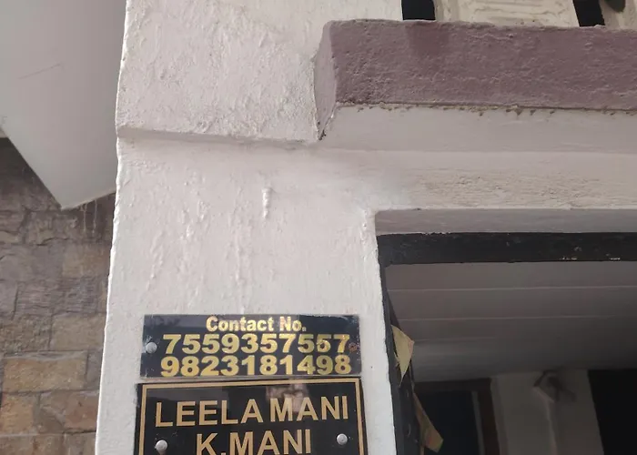 Fully Furnish 5 Bedroom 2 Kitchen 4 Bathroom Home