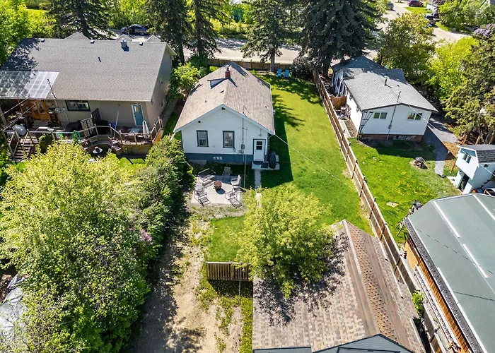 Sylvan Lake Nook Family-Friendly And Close To Beach
