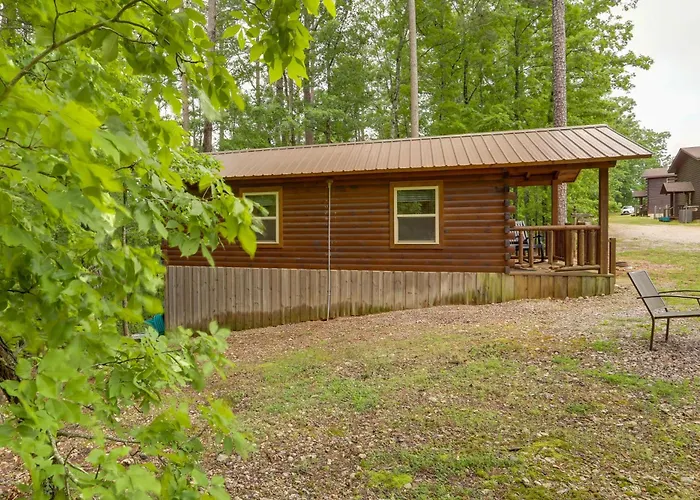 1 Mi To Current River: Cozy Studio Cabin!